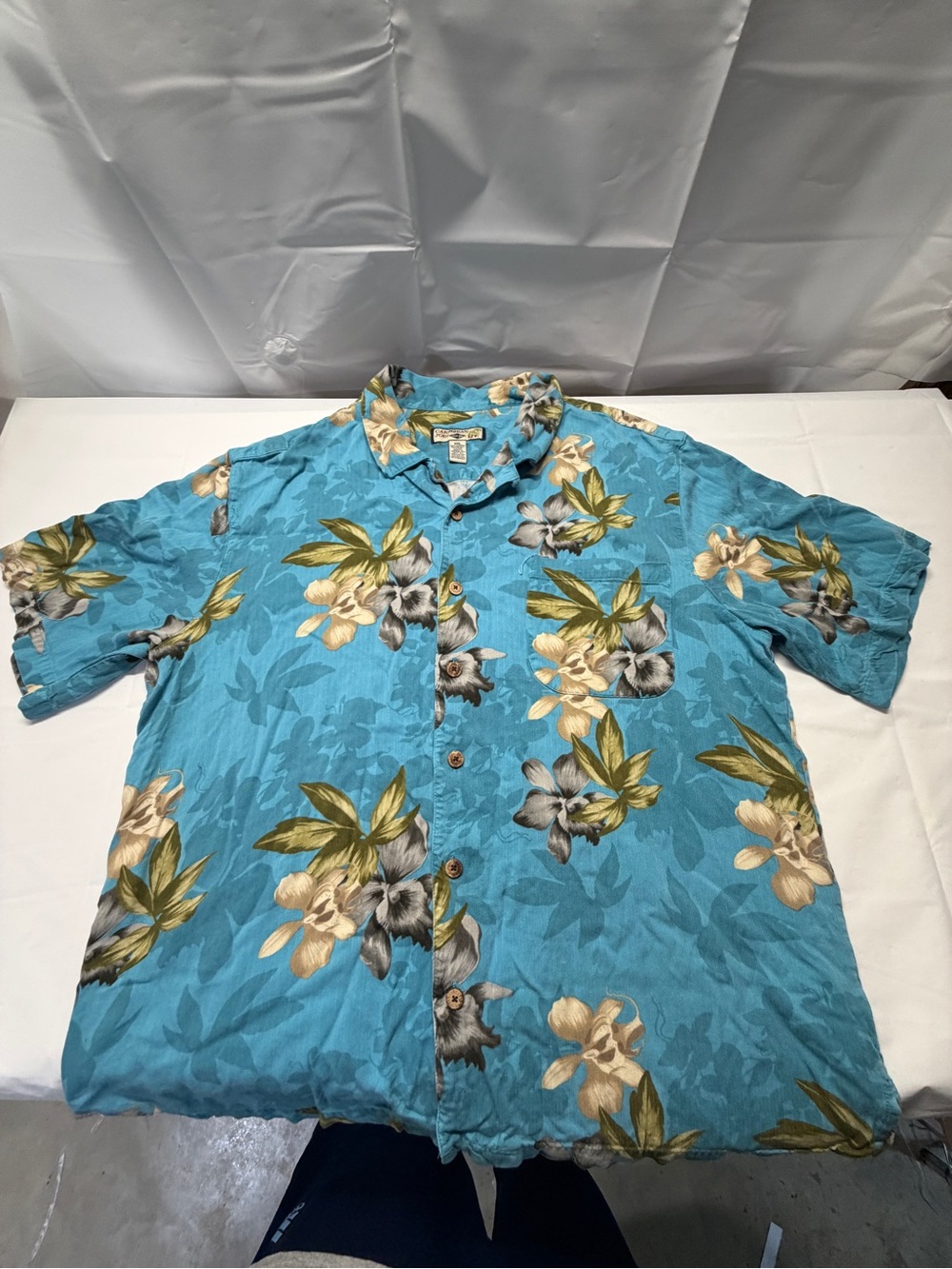 Caribbean Joe Turquoise Floral Hawaiian Button-Down Shirt